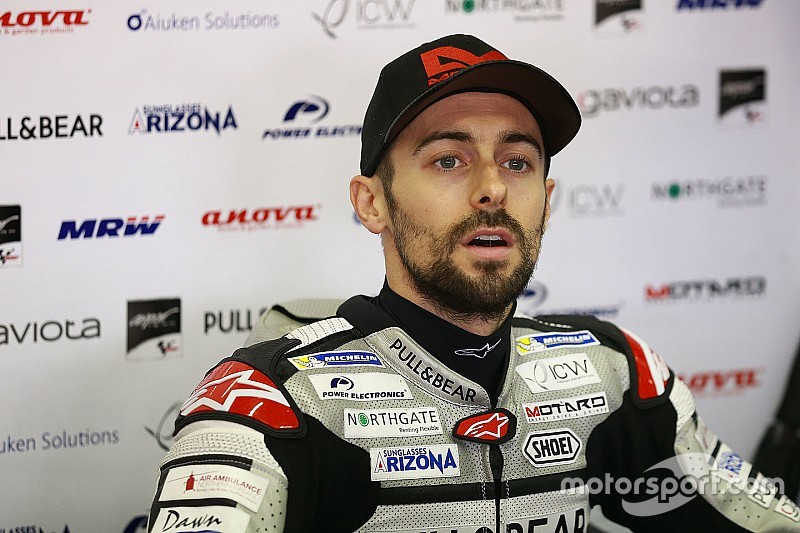 Eugene Laverty tratta con Milwaukee-Aprilia per tornare in SBK nel 2017