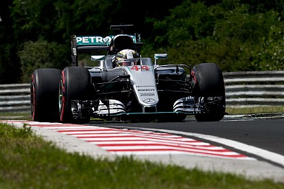 Hamilton pronto a pagare la penalità a Spa per un motore fresco