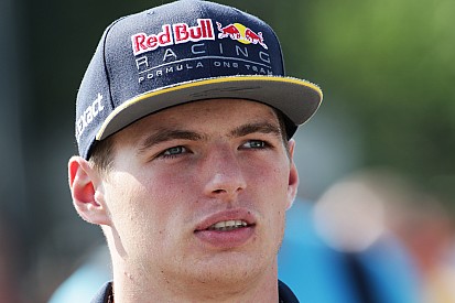 Klare taal van Verstappen: "Ik ga mijn rijstijl niet veranderen"