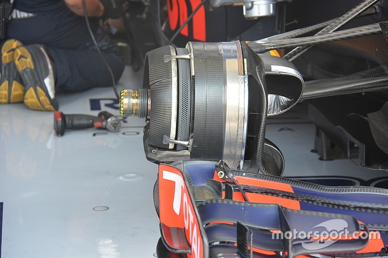 Tech update: Brake duct lay-outs van Red Bull, Ferrari en Sauber