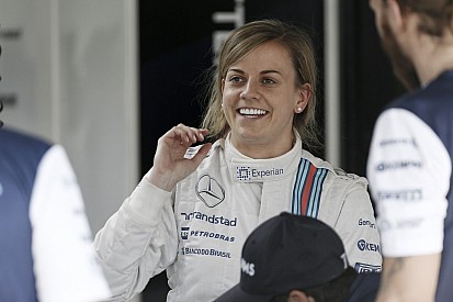 Susie Wolff és Bernie Ecclestone közös célt tűzött ki: kell egy női Forma-1-es versenyző!