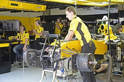 Szirotkin a 46-os rajtszámot viseli holnap a Renault-nál