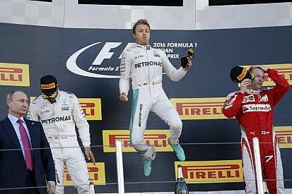 Rosberg schumacheri ugrással ünnepelte orosz győzelmét!