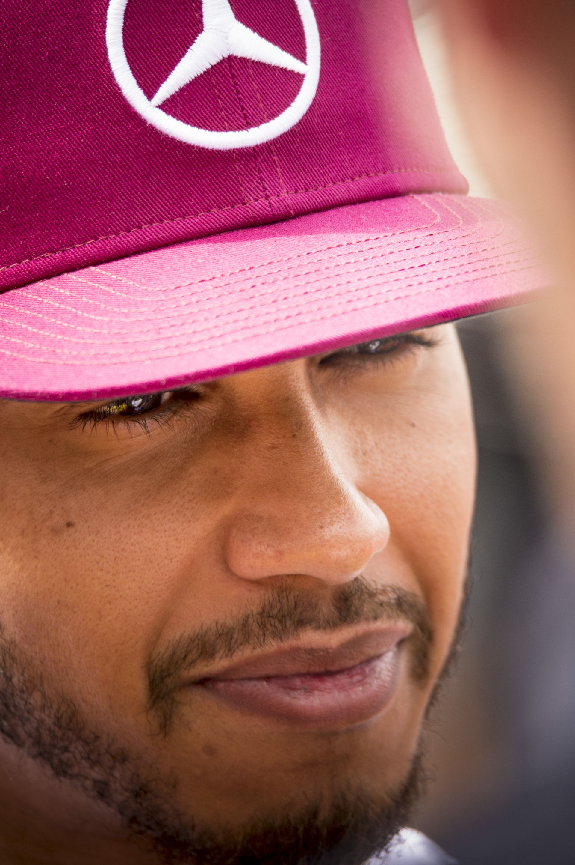 Hatalmas: Hamilton 50 ezer dolláros F1-es kormánnyal dobott 3 pontost