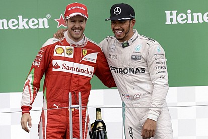 Hoppá: Hamilton és Vettel egálban van
