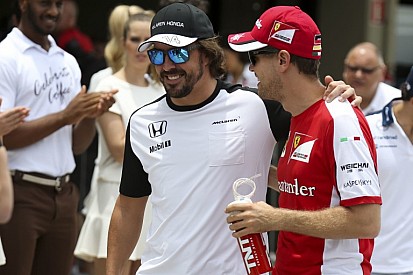 Alonso és Vettel hozta a formáját: nem bírnak magukkal Bakuban