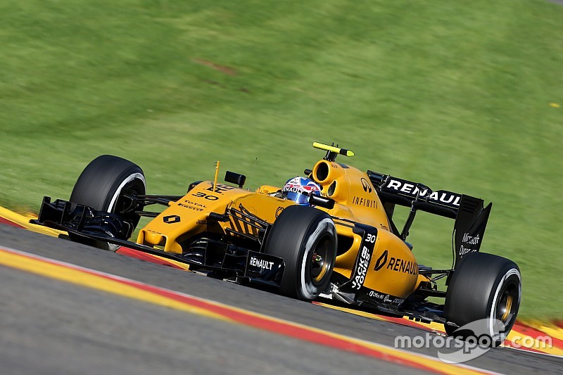 Аналіз: Як Renault планує оговтатися після провального 2016 року