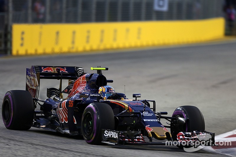 Sainz en Kvyat blijven updates Toro Rosso evalueren