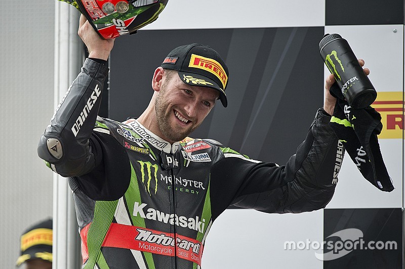 WSBK Lausitzring: Rea heerst in de regen, Sykes gooit eigen ruiten in