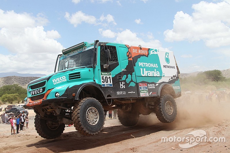 Team De Rooy met vier trucks naar Dakar Rally 2017