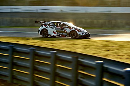 WTCC: Michelisz a 10. rajthelyen és pole-ban Japánban