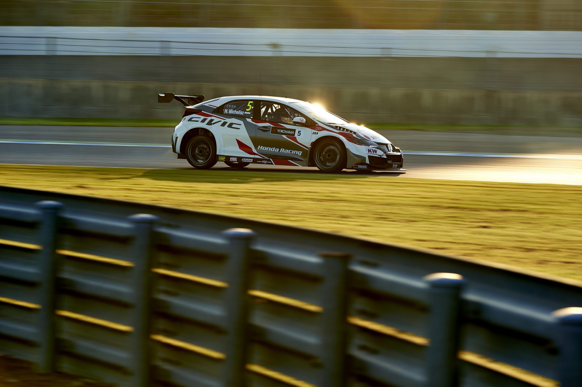 WTCC: Michelisz a 10. rajthelyen és pole-ban Japánban