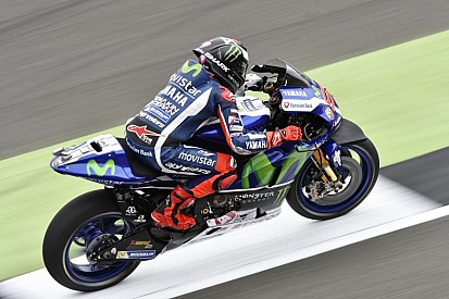 MotoGP: Lorenzo "feltámadt" és megszerezte a pole-t Rossi és Vinales előtt!