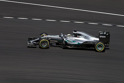 Videón Hamilton rajtelsőségét érő köre Malajziából