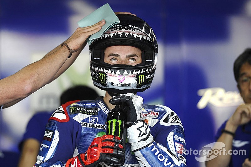 Lorenzo proverà la Mercedes di Hamilton a Silverstone