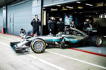 Tes F1 bersama Mercedes, Lorenzo: “Mimpi yang menjadi kenyataan”