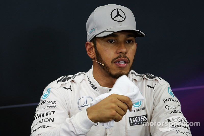 Furia Hamilton: adesso minaccia il silenzio stampa