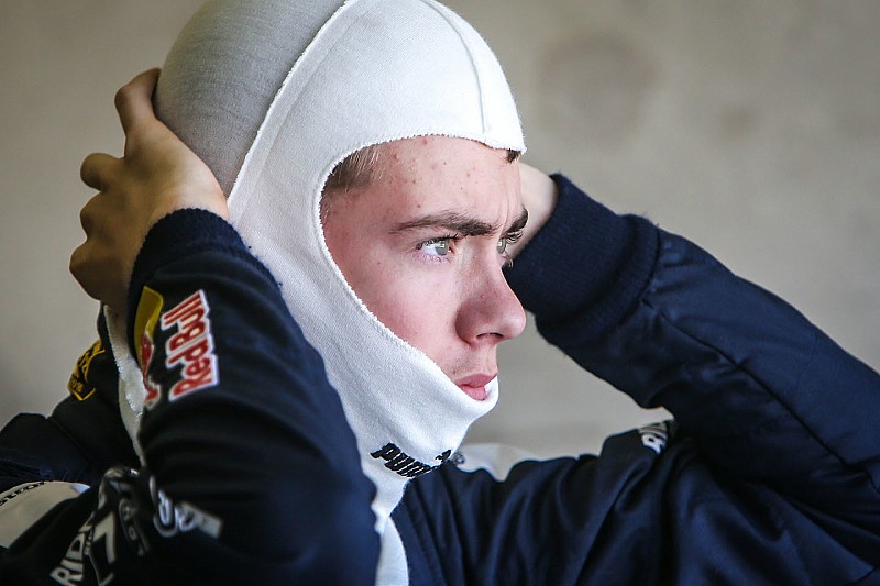 Verschoor nog één punt verwijderd van Spaanse Formule 4-titel