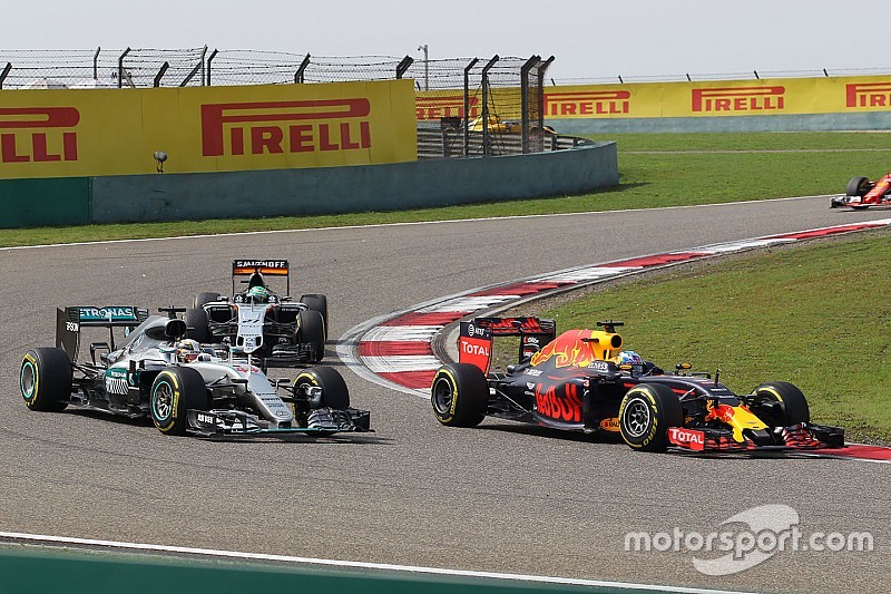 Análisis: Red Bull, con derecho a soñar en 2017