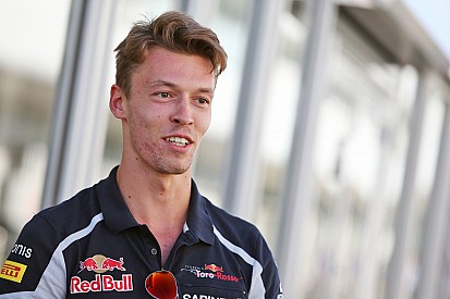 Kvyat podría ser el compañero de Pérez en Force India
