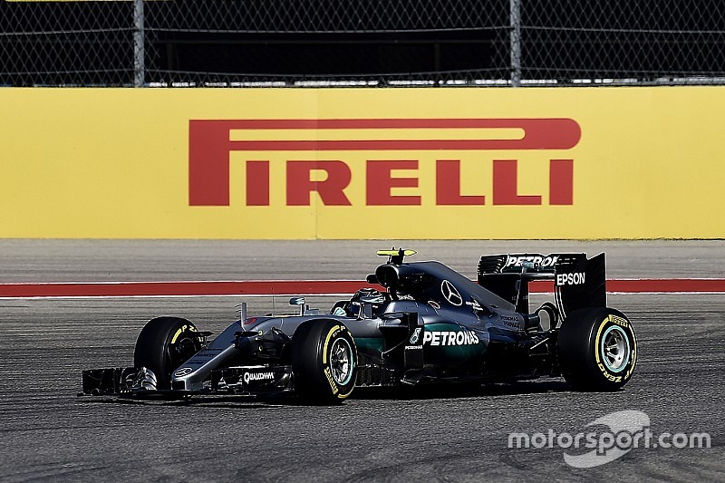 Mercedes y Red Bull, listos para pasar la Q2 con los blandos