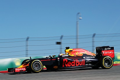 Troisième, Ricciardo satisfait de prendre le départ en supertendres