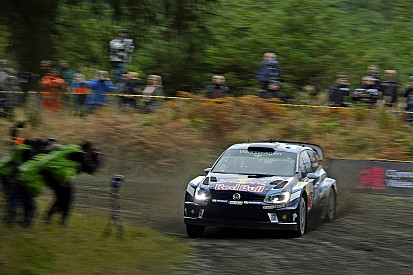 Ogier cierra el viernes en Gales con una buena ventaja