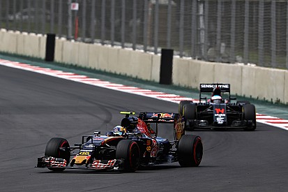 Sainz - Se plaindre à la radio, la façon la plus facile de dépasser