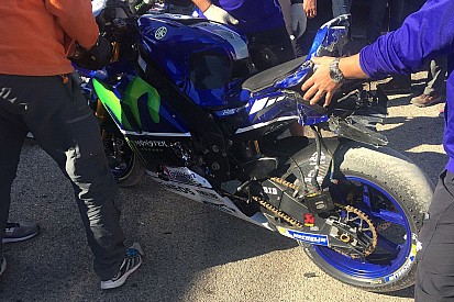 Kecelakaan dengan M1 2017 hambat tes hari pertama Rossi