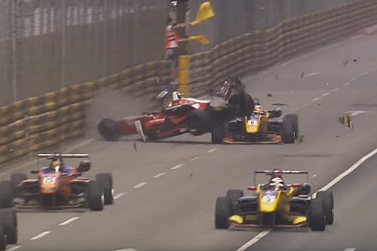 Halo - Un accident à Macao utilisé pour convaincre les pilotes