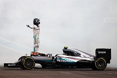 Mercedes: Nico Rosberg ist gefahren "wie ein großer Champion"