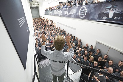 A Mercedes se le acumulan los pretendientes para sustituir a Rosberg