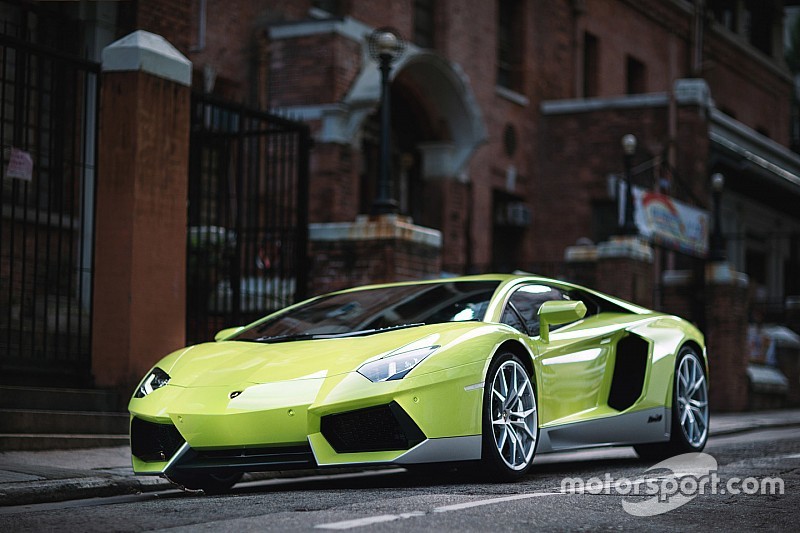 'Lamborghini onthult Aventador S in januari'