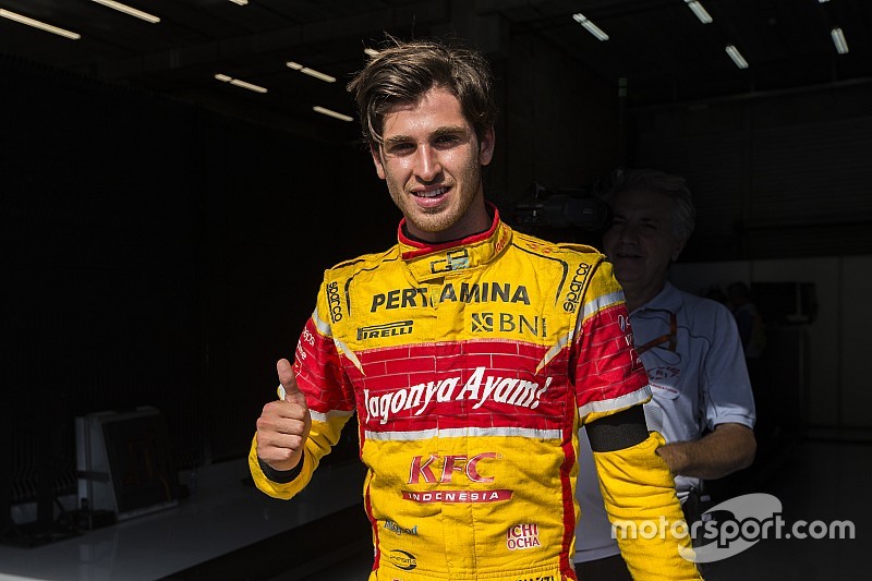 Giovinazzi se une a Ferrari como tercer piloto