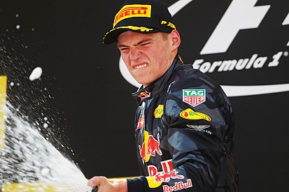 Топ-10 подій сезону Ф1: перемога Ферстаппена у дебютній гонці за Red Bull