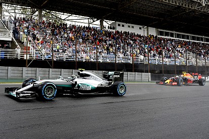 Teamchef: Mercedes auch in F1-Saison 2017 Favorit