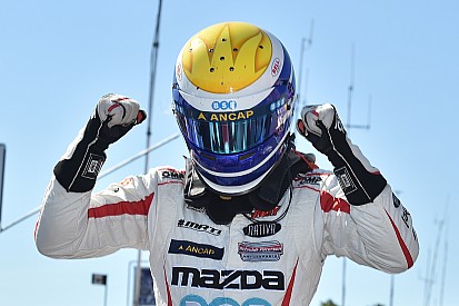 Urrutia seguirá en Indy Lights para 2017