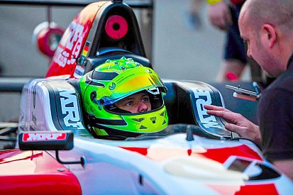 Mick Schumacher: Start-Ziel-Sieg in Rennen 1 der Buddh MRF Challenge