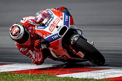 Lorenzo: “Tengo que cambiar mi pilotaje, voy muy lento”