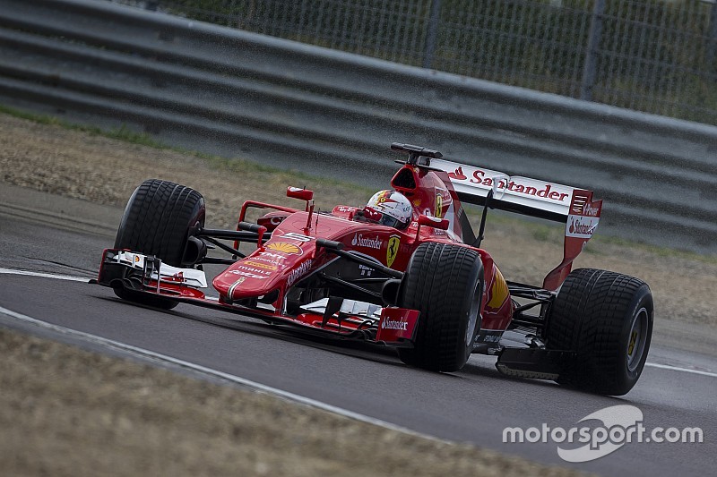 Ferrari maakt zich op voor natweerbandentest op Fiorano