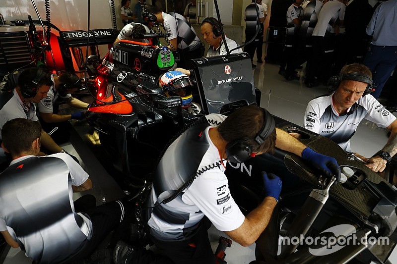 Los equipos de F1 apoyan establecer más partes estándar en los coches