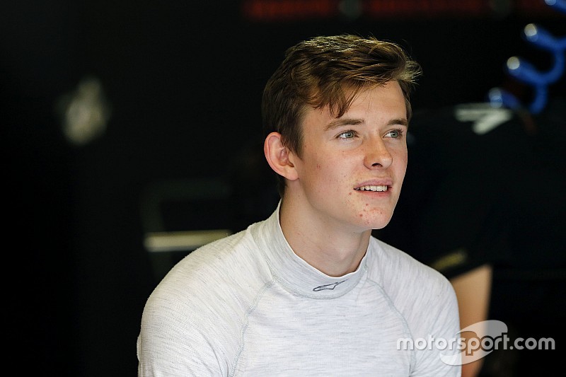Ilott y Prema lideran el test en Austria
