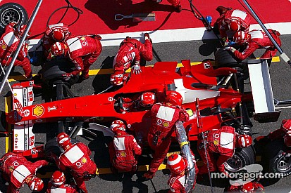 Hace 13 años Michael Schumacher ganaba con cuatro paradas en pits