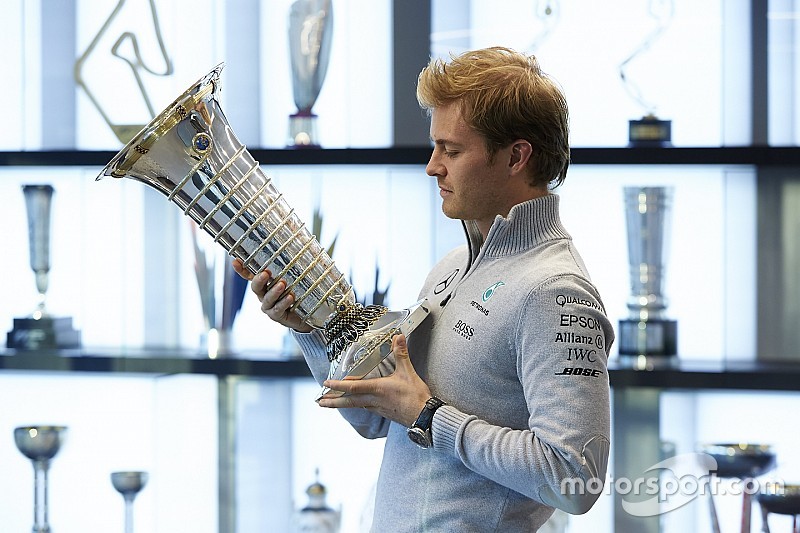 Rosberg'in F1 Pilotlar Şampiyonluğu kupası kaybolmuş