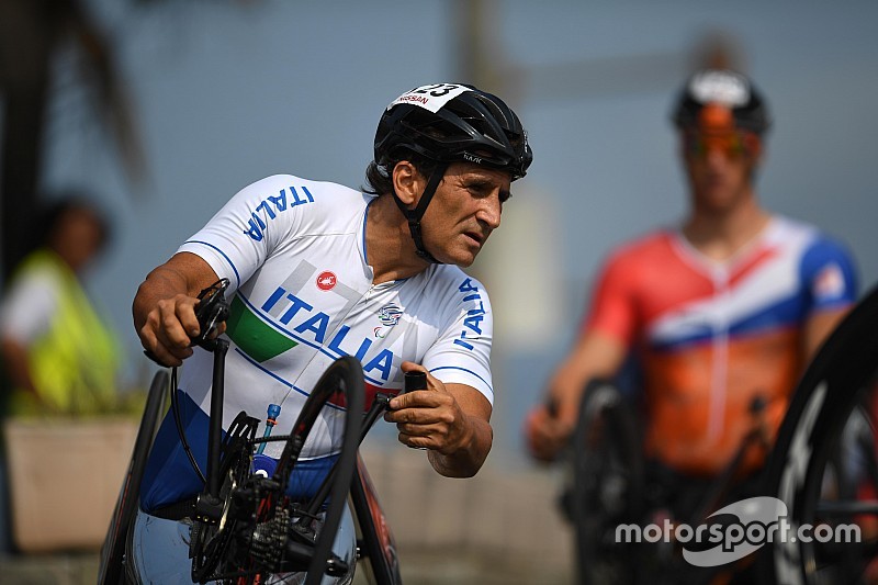Zanardi, un'altra grande impresa: record mondiale dell'Iroman paralimpico!