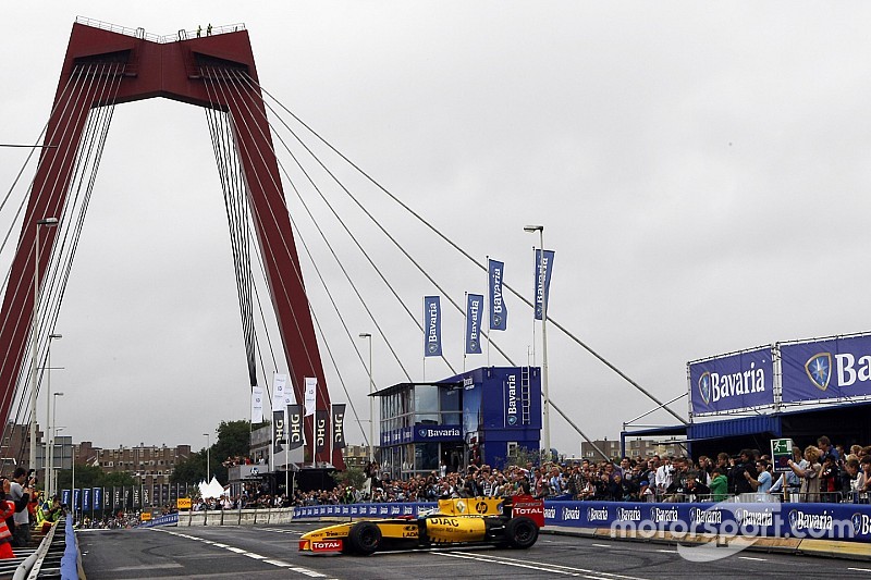 F1, Hollanda'da bir cadde yarışı yapma fikrini görüşüyor