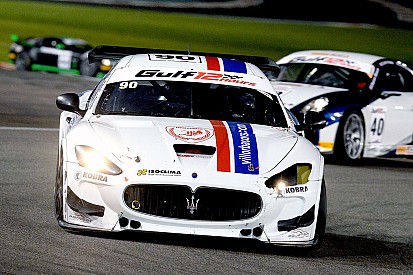 Villorba Corse alla 12 Ore del Golfo ad Abu Dhabi con la Maserati