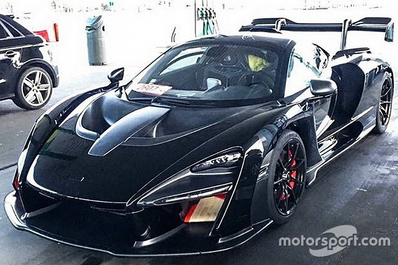 Королева бензоколонки: первые «живые» фото McLaren Senna
