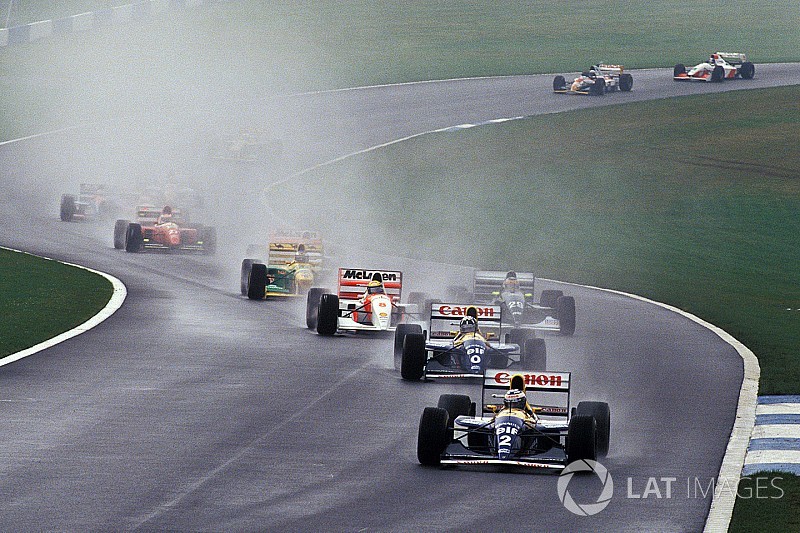 Hamilton szerint olyan pályákra lenne szükség az F1-ben, mint a Donington Park