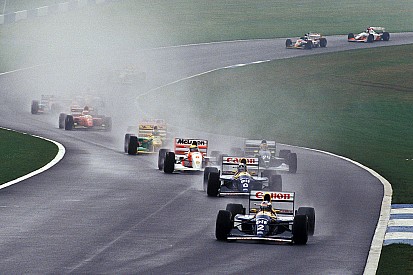 Hamilton: "In F.1 servono più curve in stile Donington"